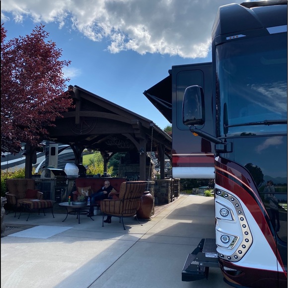 Meet your Posher, Arlene - Picture 9 of 15